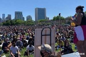 留学生▲“抗议”终于蔓延到国内，黑人留学生：建议中国建立费洛伊德雕像