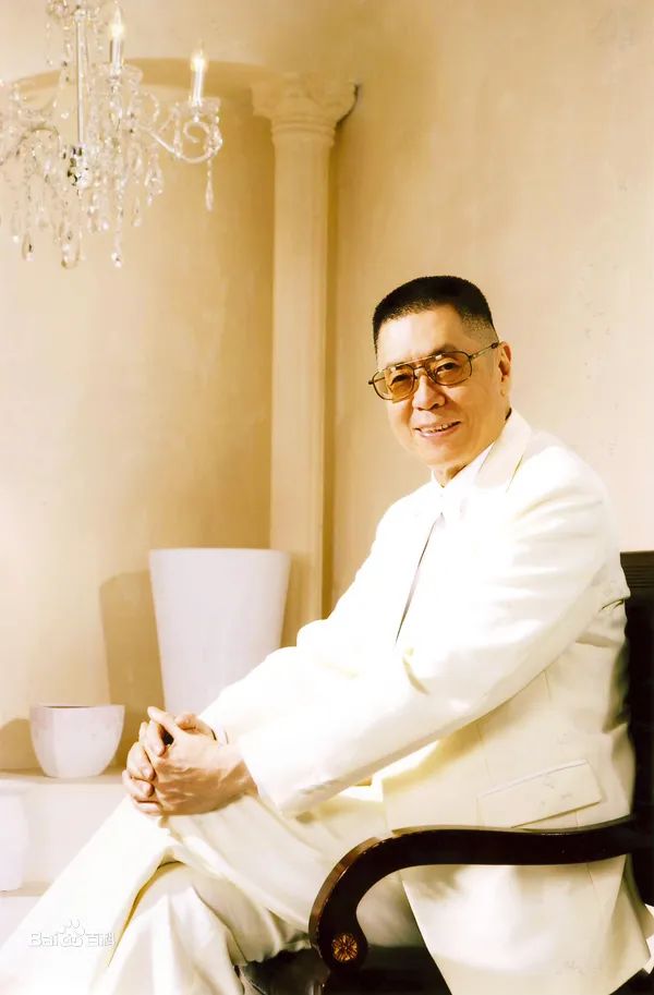 何晟铭|81岁钢琴大师刘诗昆再当爸，第3任娇妻44岁顺利产女