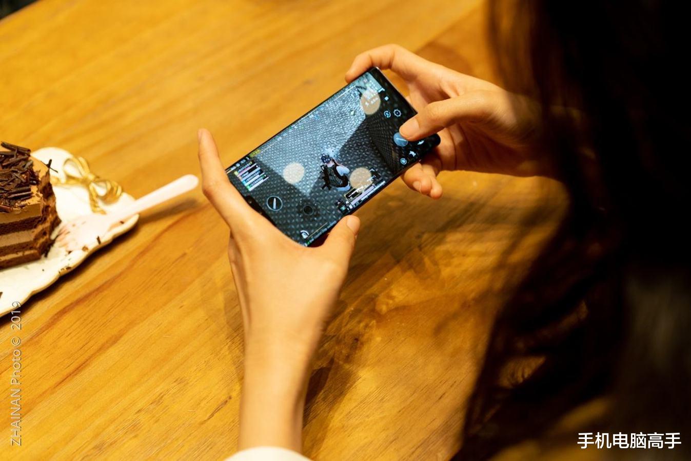 【苹果】苹果和华为如何选择？维修师傅告诉你，哪个更适合你！