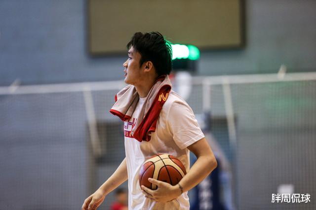 丁彦雨航|厉害！丁彦雨航双脚起跳30cm高强度投篮，CBA重回丁神时代