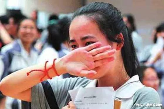 期末考试|中考，50%淘汰率，一个女孩的艰难升学之路，差校的学生太难了