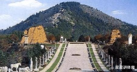 『秦始皇陵』中国龙脉上埋了三个人:一个不能挖,一个不敢挖,一个挖不开!