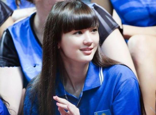 女排@她是亚洲女排第一美女，身材傲人颜值出众，直言想找强壮外国男友