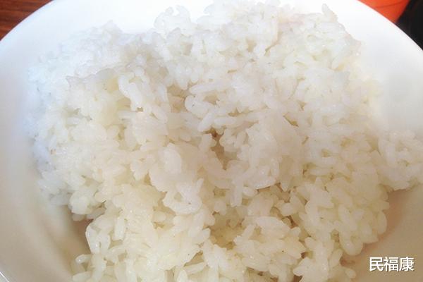 医生|癌症患者，到底是吃肉好还是吃素好？肿瘤医生：需谨记4个字