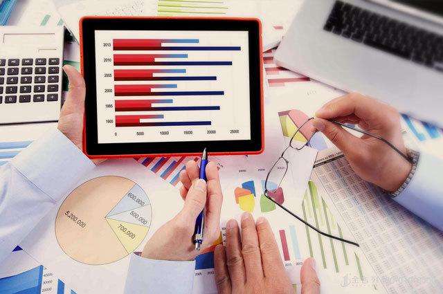 [医生]这4个大学专业，不仅毕业后好就业，而且越老越值钱！