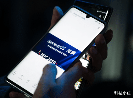 芯片■华为终于开始反击！不仅找好芯片代工厂，还带140万人“搞事情”！