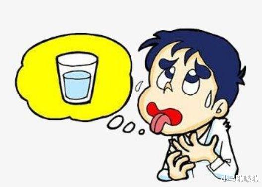 [三伏]38岁男子，尿酸高达820，突然肾衰竭，医生痛斥：怎能拿它当水喝