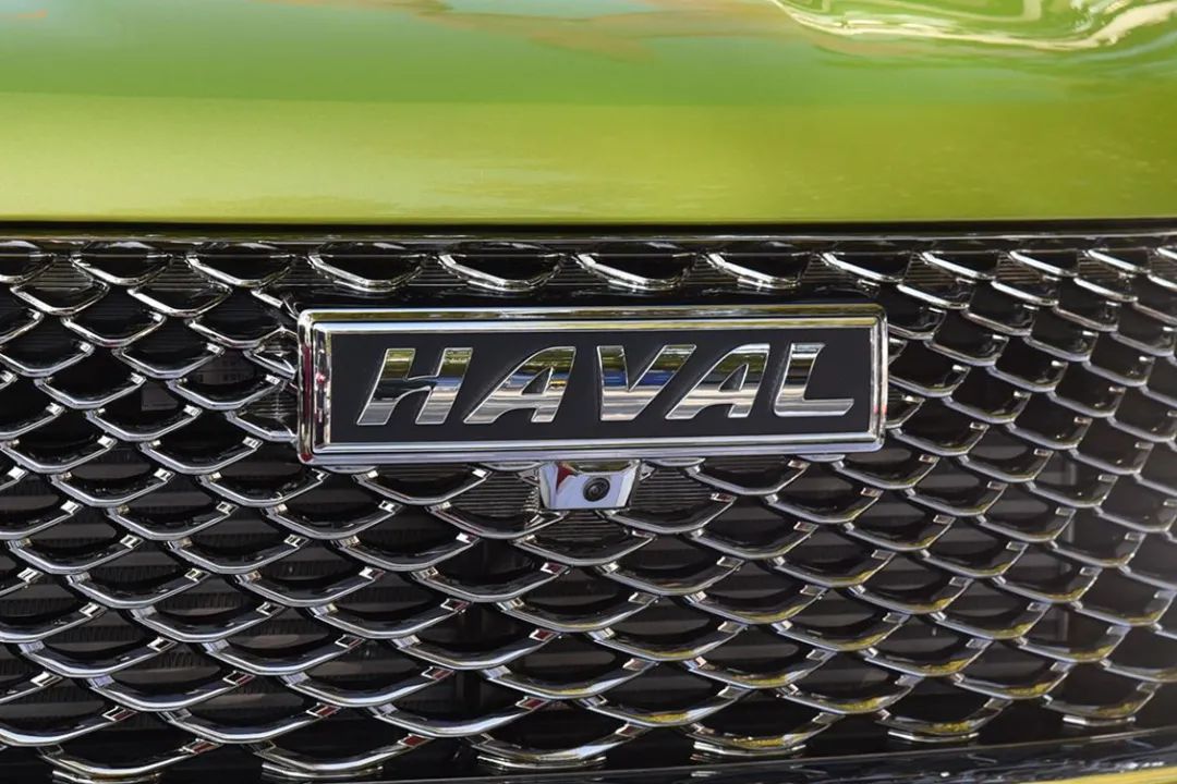 哈弗初恋|哈弗初恋对比长安欧尚X5，这一届年轻人真幸福