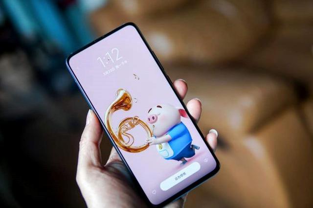 骁龙865|从3399到2599仅半年，昔日猛将无奈跳水？6400万主摄＋骁龙865