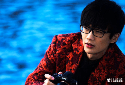 韩国瑜@发专辑被喷抄袭,登不上大雅之堂的“非主流歌手”,如今成王者!