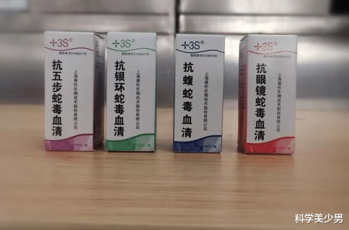 毒蛇|蛇的弱点是什么，打蛇真的打七寸？别逗了，这样才能一招致蛇