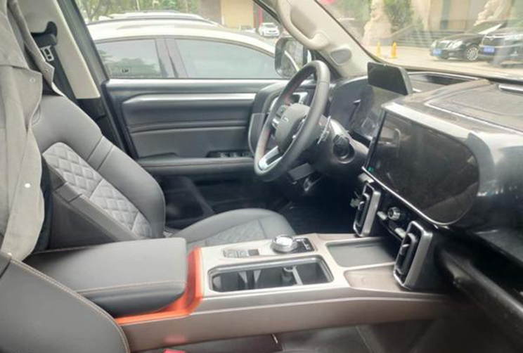 『哈弗』哈佛大狗上市