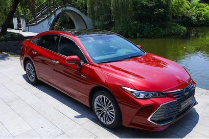 亚洲龙|曾被无限看好的亚洲龙，为什么叫好不叫座？