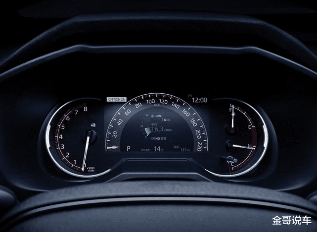 丰田|终于等到了！丰田甩出了“王炸”，油耗4.6升，还配氛围灯+电动天窗