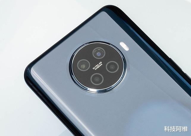 OPPO|发布仅半年下跌1000元，65W线充+40W无线充电，借助双11加速退场