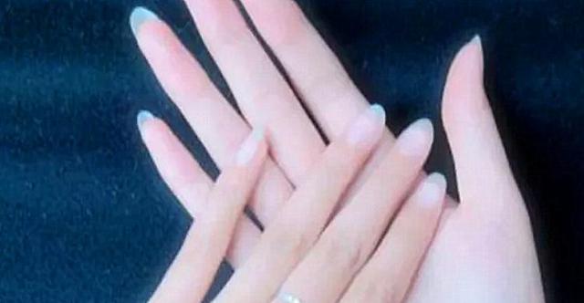双鱼座▲你第一眼感觉哪双手最好看？测测你从娘胎里出来有没有福气？