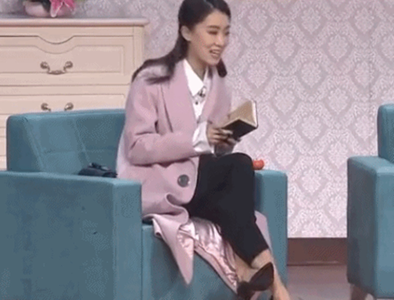 贾玲|她曾是杨幂的同班同学，却在为贾玲打工，不红只因长得太漂亮？