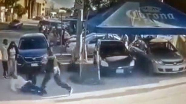 睹图|男子得知自己的女儿遭到侵犯，一怒之下将对方当街刺死