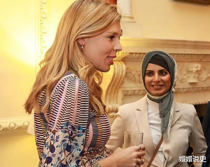 『英国』55岁英国首相老来得子！母子平安宣布喜讯，女友坐稳第一夫人宝座