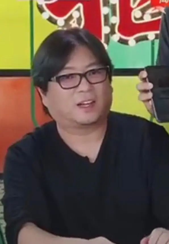 高晓松|高晓松瘦了26斤!6张照片看呆网友:卸下油腻,都像吴亦凡了