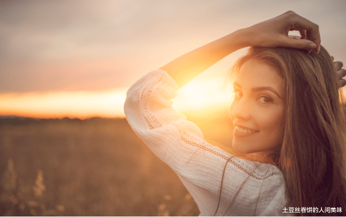 胆囊:这三个习惯,是女性衰老的催化剂,尽快戒掉!
