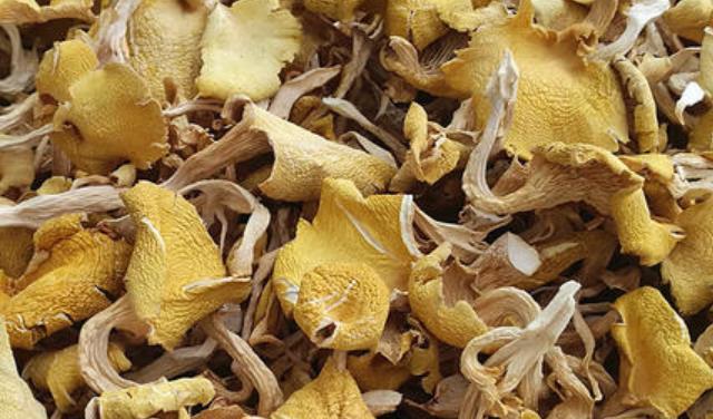 痛风|尿酸高，痛风到！“4黄、1红”请撤离餐桌，或将痛风拒之门外