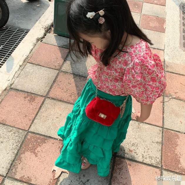 伊能静|伊能静秦昊隔空为女儿庆祝生日，4岁米粒越长越可爱，超像妈妈