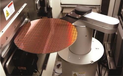 华为|特朗普打压可能无效，华为押宝光刻机，这样的结局美国或猝不及防