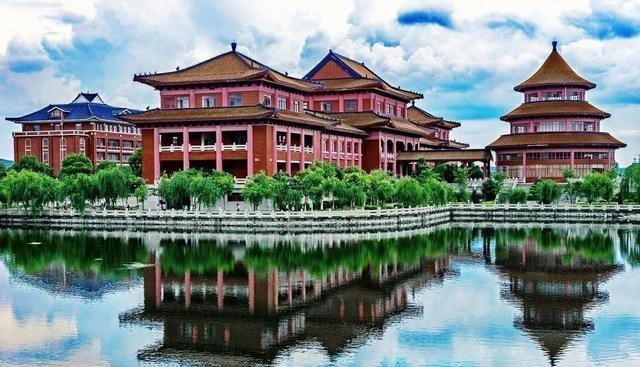 大学排名|2020年医科类大学排名出炉,协和稳居榜首,南方医科最具潜力