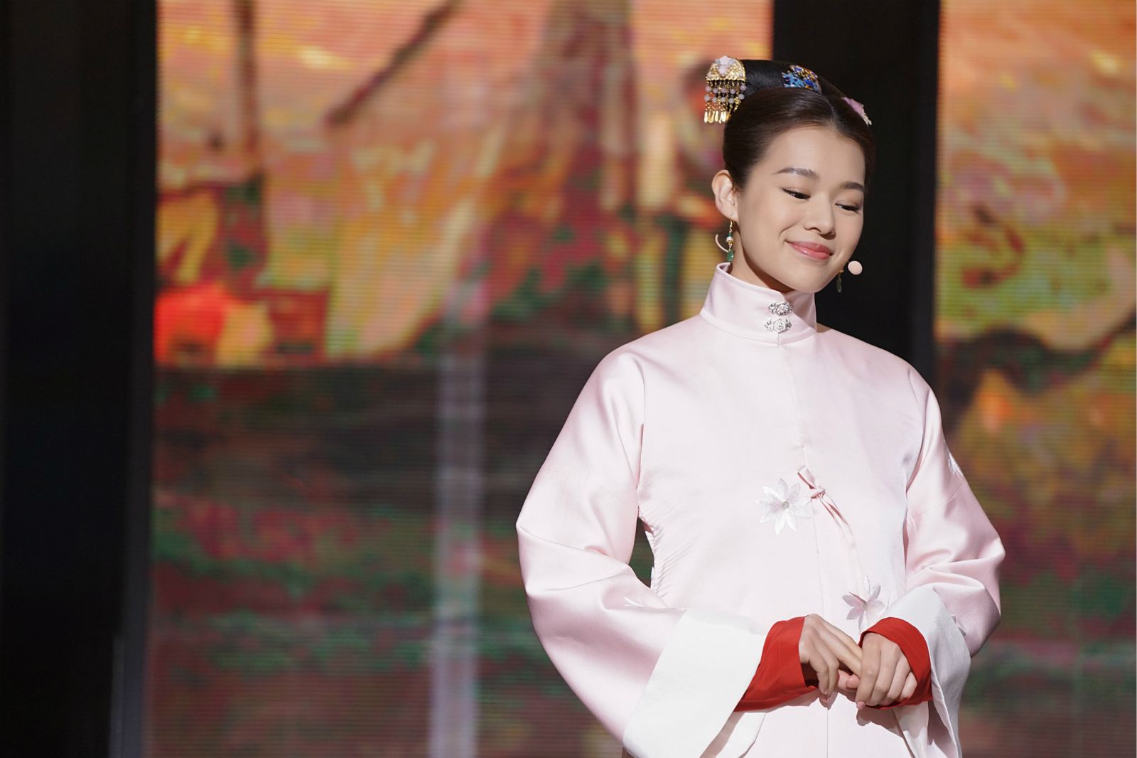 武林外传|还能记得《武林外传》里的祝无双吗？如今42岁，韵味却满天飞！