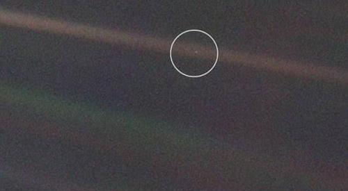 海王星|旅行者号给地球拍摄的最后一张照片，让人类陷入深深的思考中