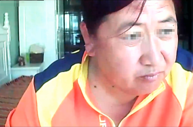 王嘉尔|退休老人发布baby婚变带走全部财产等内容成被告，本人亲自出庭