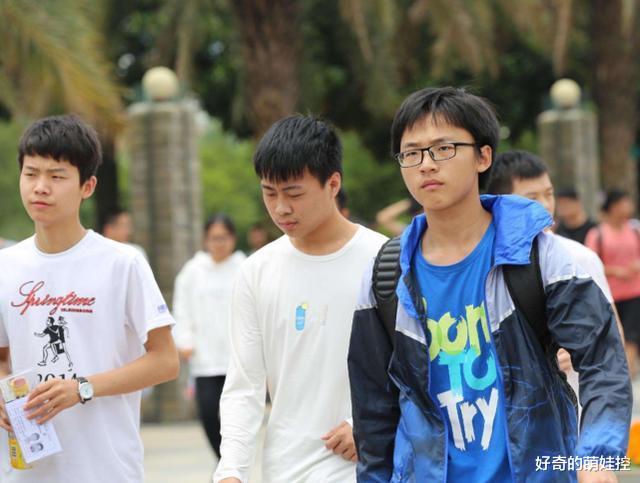 高校|教育部通知成“一纸空文”？高校开学仍封闭管理，大学生无法接受