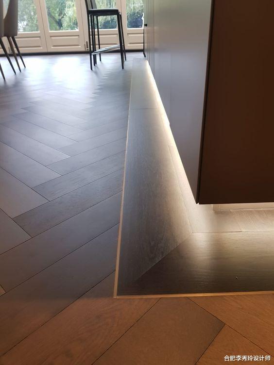 地板|我压根不装踢脚线，就靠墙根内凹5公分，走圈隐形灯带，才叫高级！