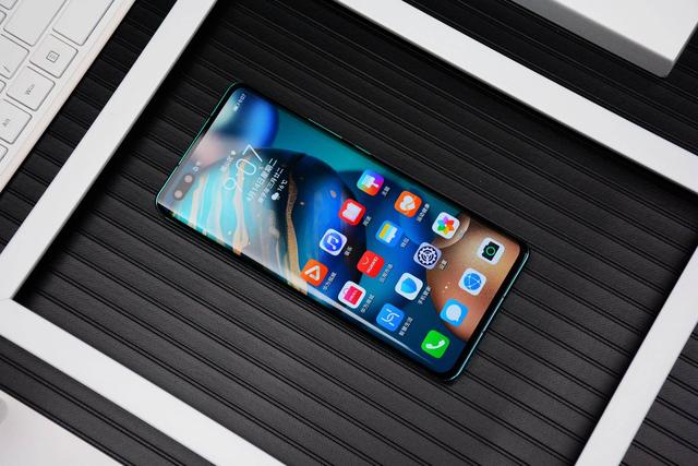 【摄像头】最近很多人很想买华为手机但不能盲目听别人的，4款华为值得手机