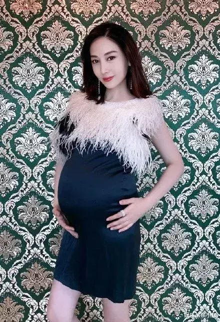 樊少皇|绝了！官宣恋情，结果未婚夫有老婆…