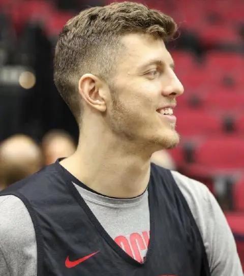 周琦|真刺激啊！从NBA追到CBA，周琦的死对头又要来了？