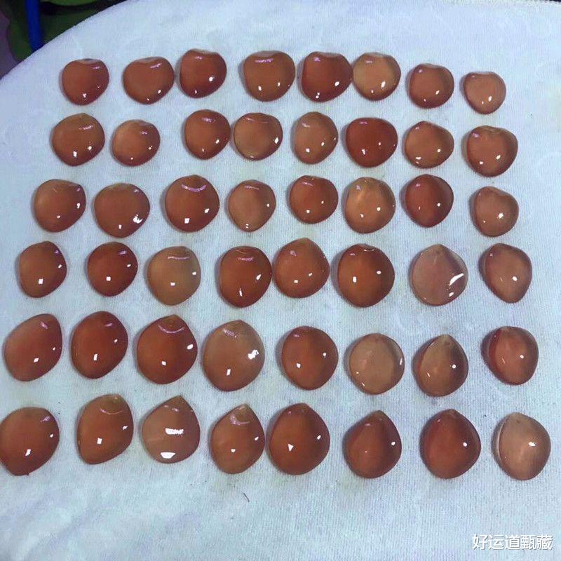 文玩|冷门小众文玩青鱼石，玲珑剔透，温润漂亮