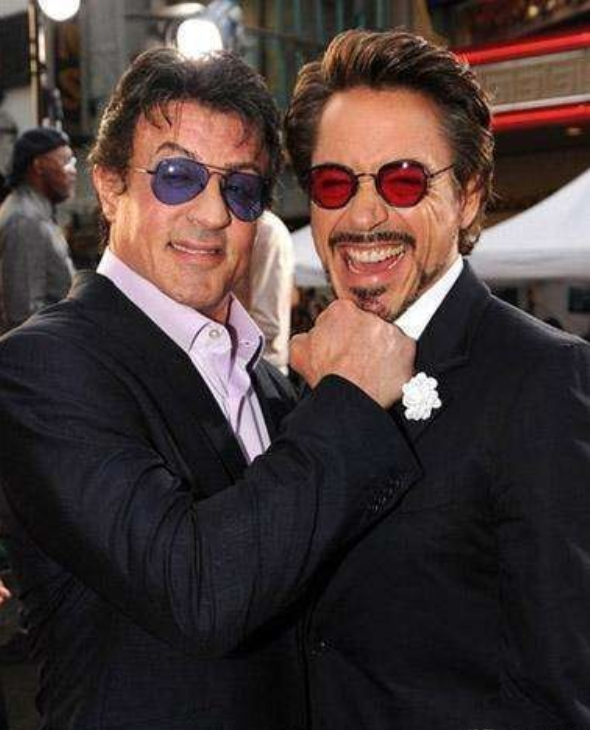 成龙|史泰龙和谁合影都给拳头,唯独遇到这位中国演员,乖乖比个赞