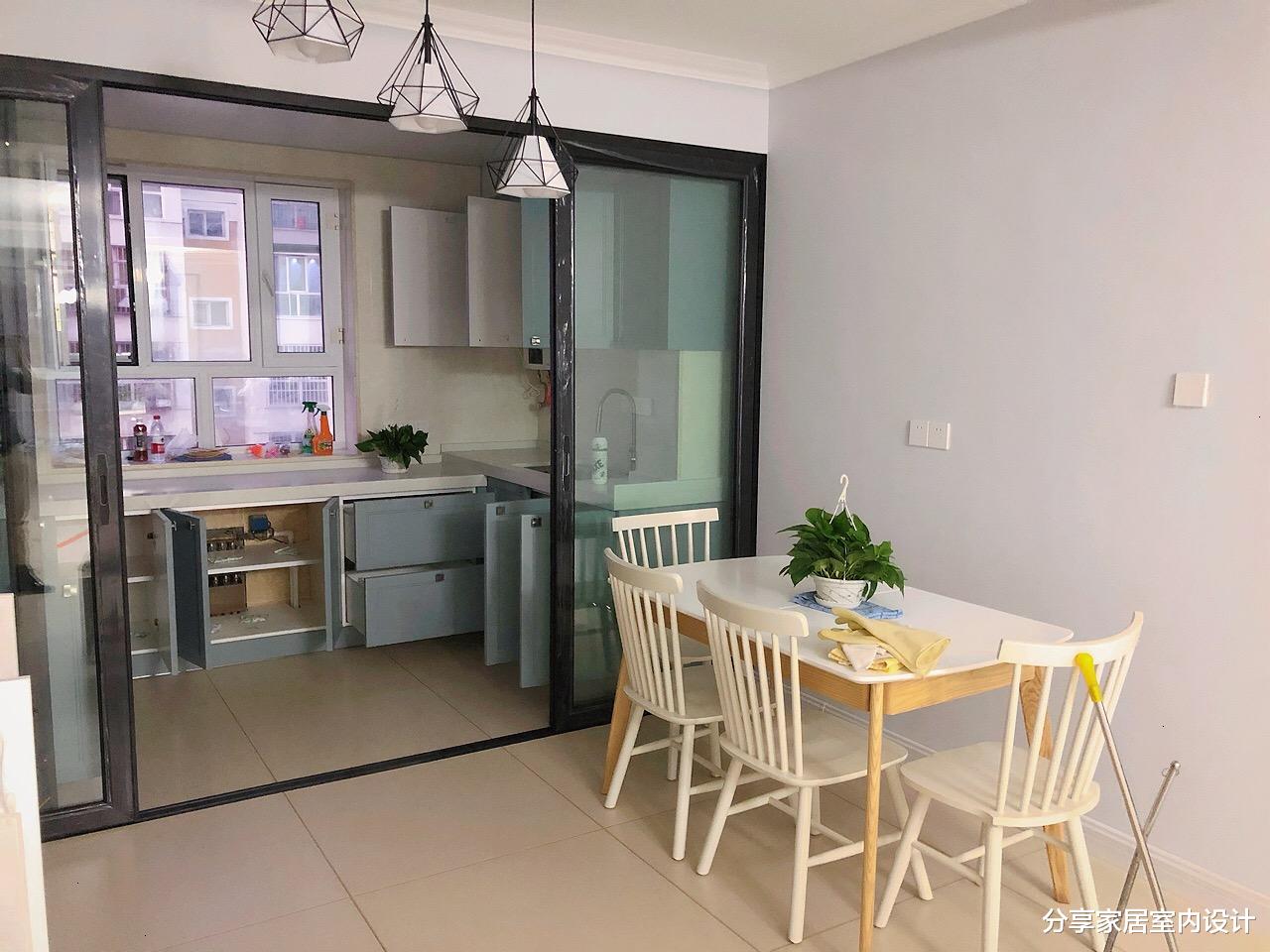 「」快来看看他家新房，全屋不做吊顶，电视墙不做造型，效果真心漂亮