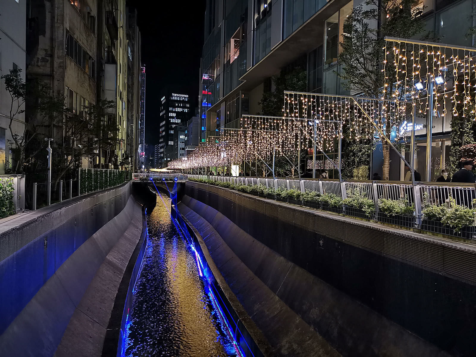 「mate20」最值得买的华为旗舰，2K曲面屏+3D人脸+8GB跌至2999！