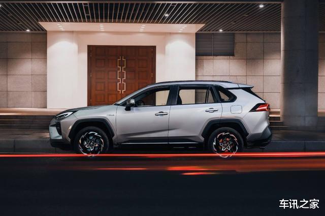 丰田汉兰达|广汽丰田造出“省油王”，汉兰达的外观，途观的空间，17.18万起