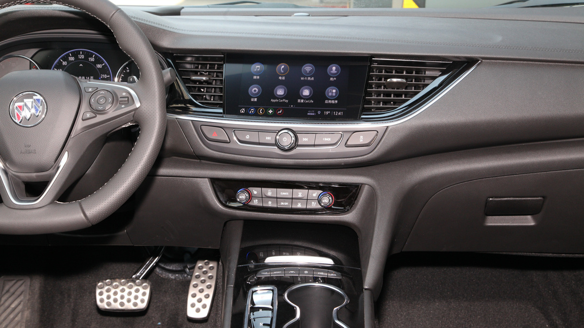 『哈弗f7』新车跌4万,2.0T破百仅7秒,开起来比宝马3系拉风,还买雅阁?