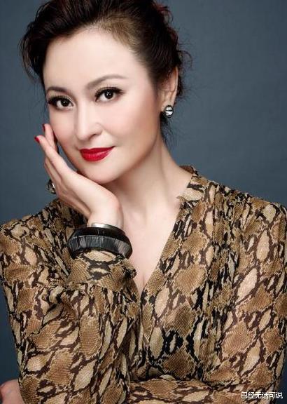 王璐瑶|被金庸选中的混血美女,却因“插足”万梓良婚姻,毁掉大好前程
