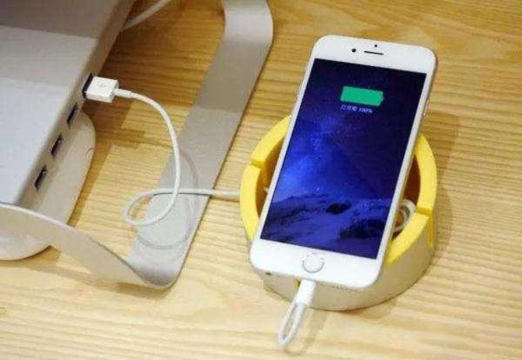 格力电器|总抱怨手机电池寿命不耐用 教你三招