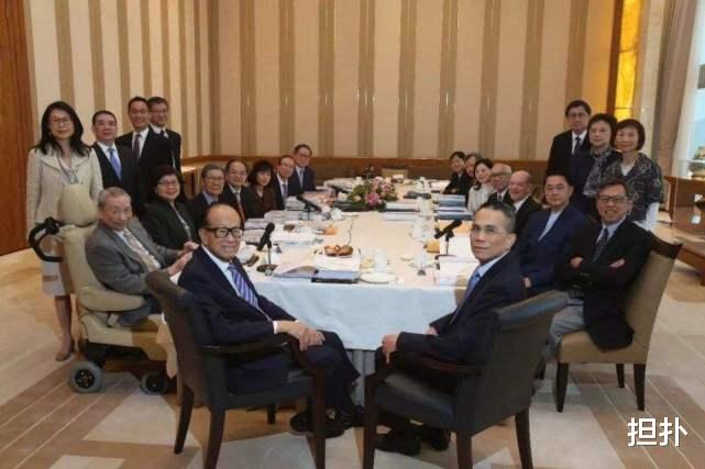 李泽钜|李嘉诚布局英国8年,已经损失了4千亿,大儿子李泽钜成最大输家
