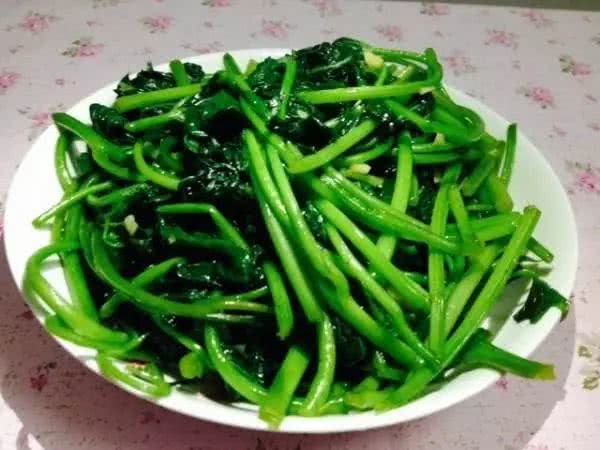 『红薯』被称作为“长寿菜”，每天炒一盘，视力好了，排出毒素，肠道通畅了