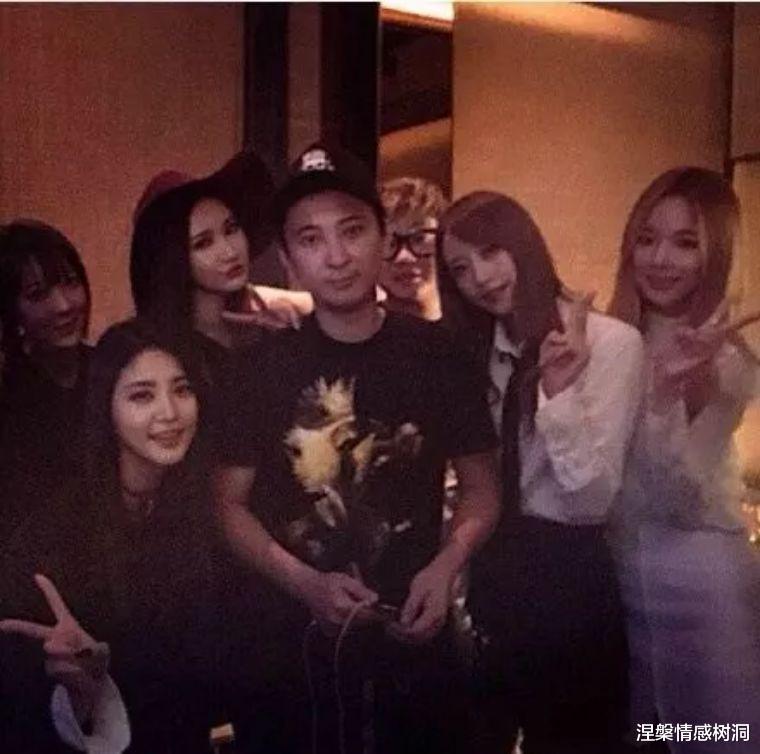 王思聪▲都是富二代，“华为太子”任平为什么没成为“国民老公”王思聪？