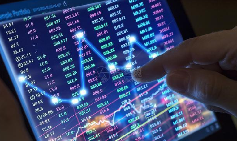 「自媒体」自媒体月入1万，他是怎么做到的？