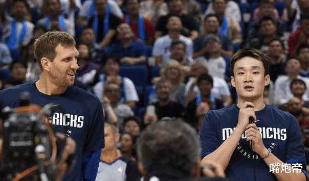 丁彦雨航|丁彦雨航又打野球,5中0离谱上篮真不行了,场面凄凉被当成路人